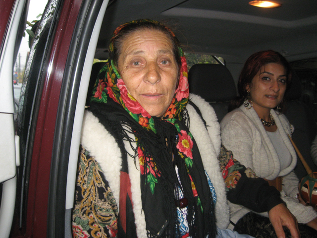 Bratara si Izabela Sara