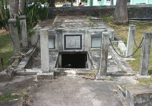 vault-570x380