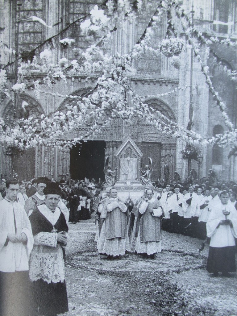 Procession_ND_Boulogne