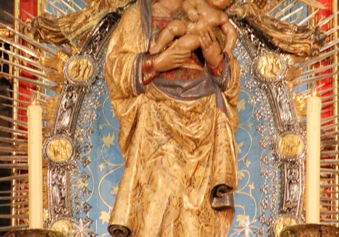 Virgin_de_la_Almudena_-_Catedral_de_la_Almudena