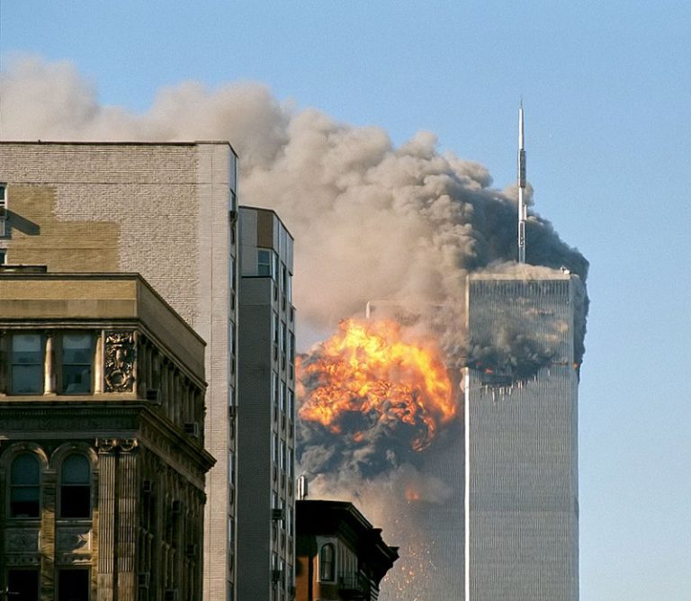 800px-UA_Flight_175_hits_WTC_south_tower_9-11_edit