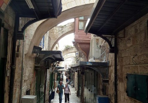 Old_Jerusalem_Via_Dolorosa_between_5th_and_6th_station
