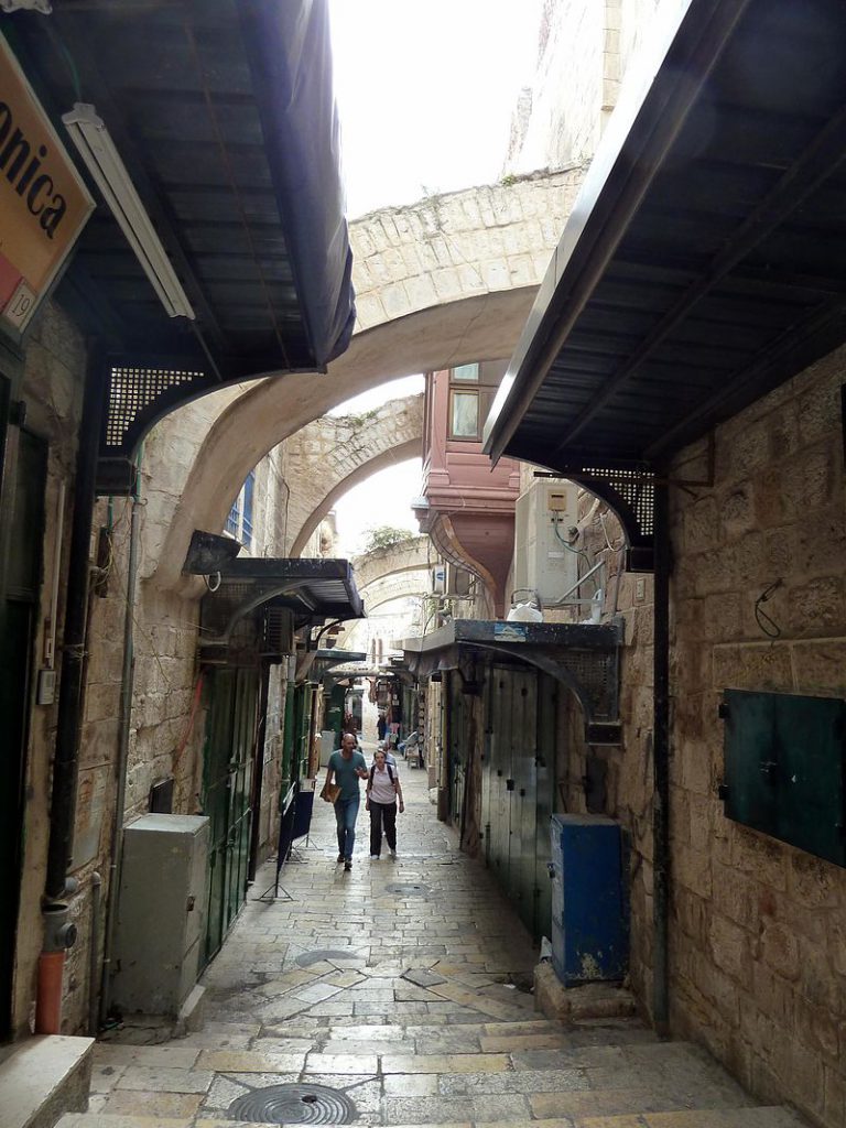 Old_Jerusalem_Via_Dolorosa_between_5th_and_6th_station