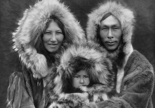 inupiat_family_from_noatak_alaska_1929_edward_s-_curtis_restored