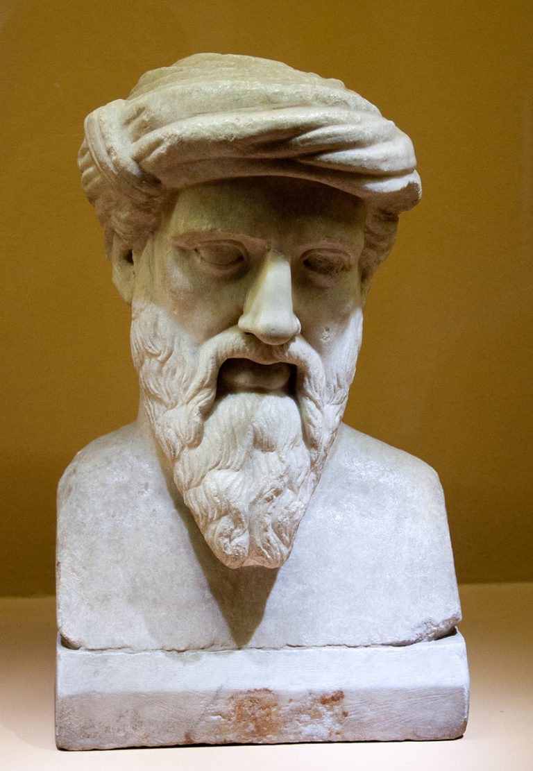 pythagoras_in_the_roman_forum_colosseum