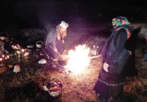 Vrajitoarea Morgana, regina Magiei Negre la ritual de noapte 1