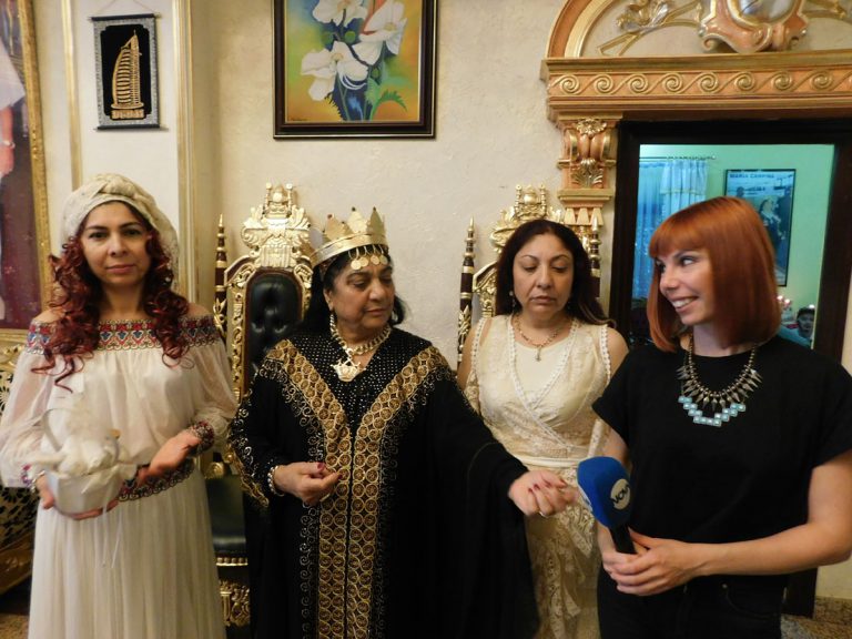 Maria Campimna si vrajitoarea Ioana Sidonia la ritual pentru tb Nova Bulgaria 3