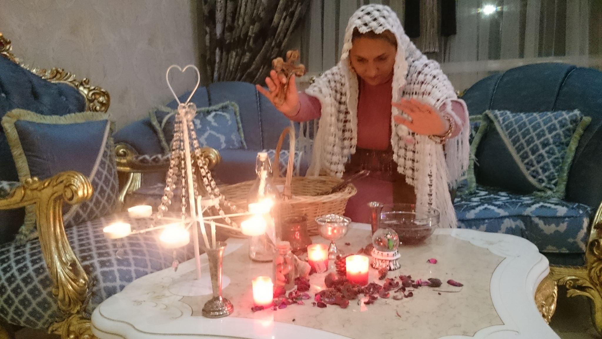 Clarvazatoarea Elena la ritual