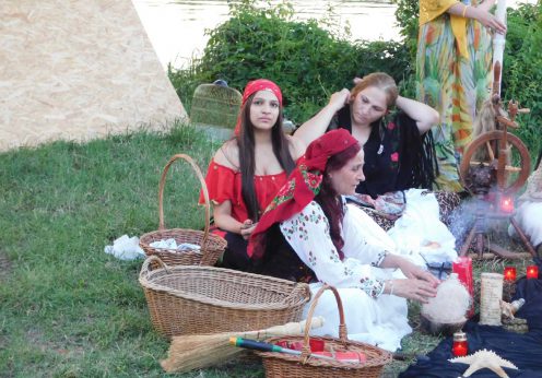 vrajitoarea Elena Minodora in ritual la balta