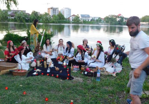 vrajitoarele din Bucuresti in ritual la balta 1